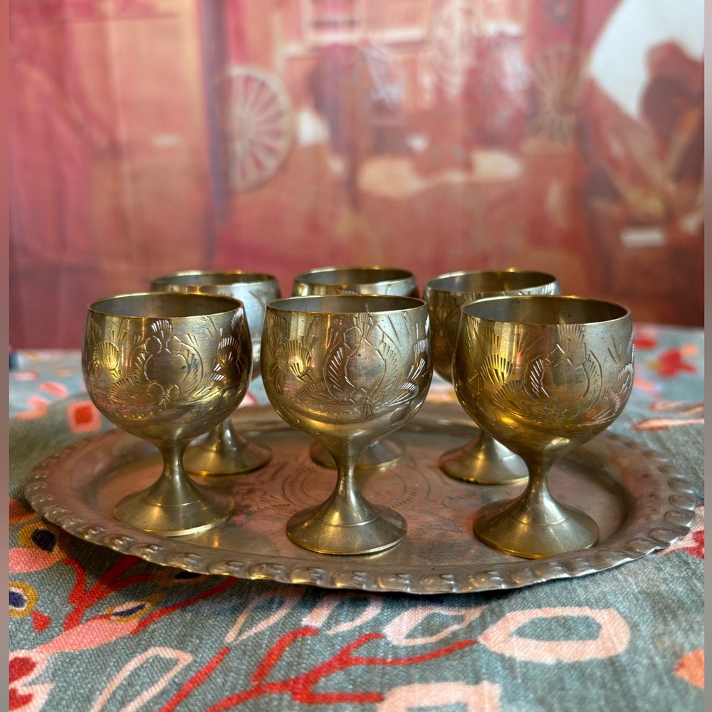 ✨ 7pcs Vintage Mini Silver Tone Cups and Matching Tray